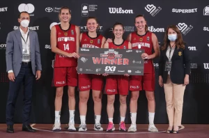 Die vier 3x3-Basketballerinnen des DBB holen den Titel der FIBA 3x3 Women's Series. © FIBA