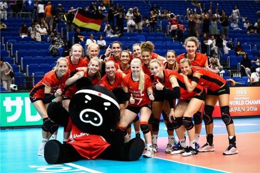 Freude beim Deutschen Volleyball-Team: Die Schmetterlinge holen sechs Punkte in zwei Spielen. © FIVB