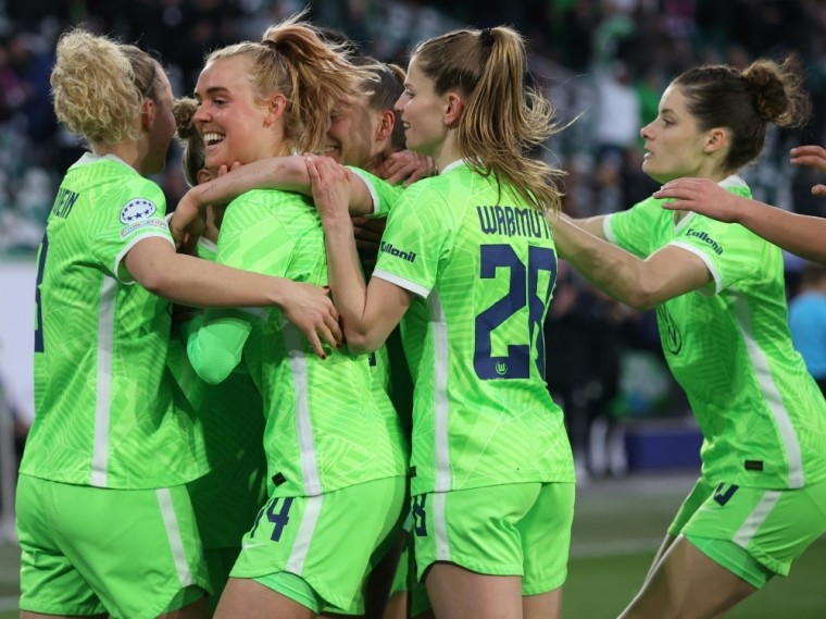 Wolfsburgs Frauen gewinnen deutlich gegen den 1. FC Köln