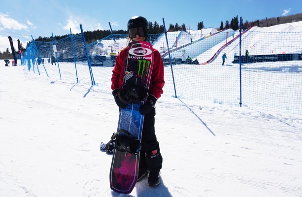 Annika Morgan fährt im Slopestyle auf Rang sieben. © Snowboard Germany