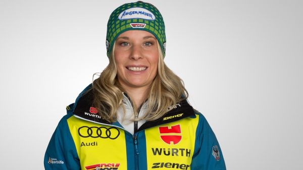 Skicrosserin Heidi Zacher beweist im ersten Rennen der Saison gute Form. © DSV