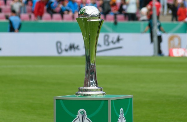 Wer sichert sich den DFB-Pokal 2021/22? © El Loko, CC-BY 4.0, https://commons.wikimedia.org/w/index.php?curid=70940008